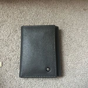 brookstone wallet